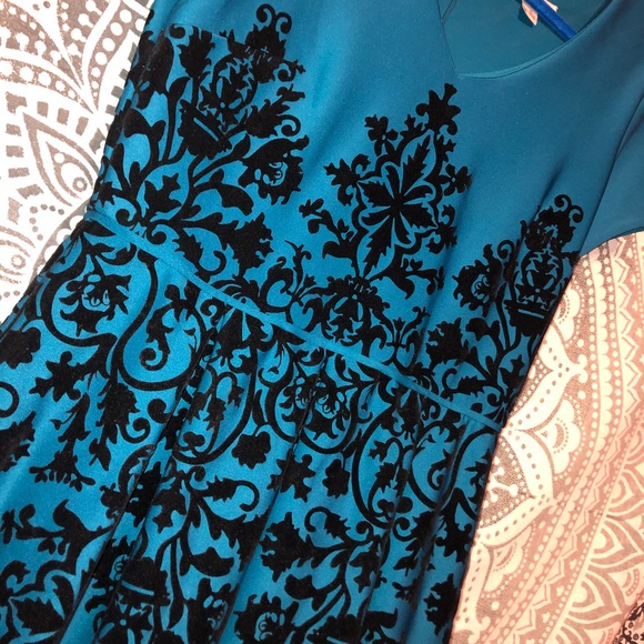 💙CB ESTABLISHED 1963💙 Gorgeous Blue Dress! NWOT - Picture 3 of 5